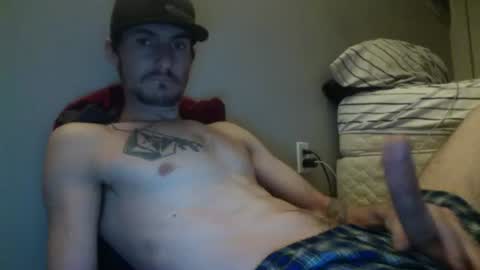 Snapshot of skaterpunk_1992 chatting on June 2026 06:40:02 AM skaterpunk_1992 online show from June 2026 06:40:02 AM