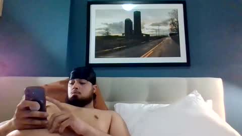 Snapshot of skimaskfuckerz chatting on February 2026 07:04:01 AM skimaskfuckerz online show from February 2026 07:04:01 AM