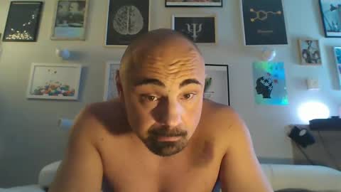 Snapshot of skinboys chatting on January 2025 02:43:02 AM skinboys online show from January 2025 02:43:02 AM