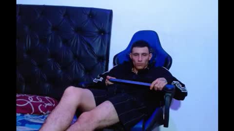 Snapshot of skinny_marked chatting on February 2026 06:22:02 PM skinny marked online show from February 2026 06:22:02 PM