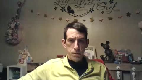 Snapshot of skinnybigcock2 chatting on February 2026 02:43:02 AM SkinnyBigCock2 online show from February 2026 02:43:02 AM