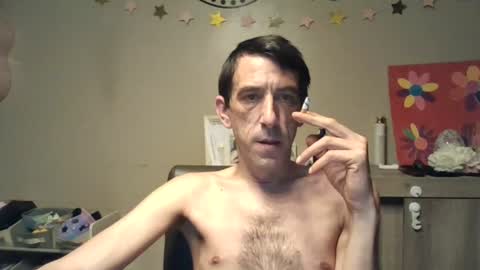 Snapshot of skinnybigcock2 chatting on June 2026 02:20:02 AM SkinnyBigCock2 online show from June 2026 02:20:02 AM