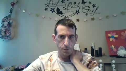 Snapshot of skinnybigcock2 chatting on June 2026 07:25:01 AM SkinnyBigCock2 online show from June 2026 07:25:01 AM