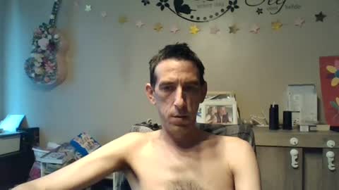 Snapshot of skinnybigcock2 chatting on July 2026 05:28:01 AM SkinnyBigCock2 online show from July 2026 05:28:01 AM