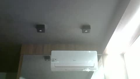 Snapshot of skinnykittencam chatting on May 2026 06:57:02 PM skinnykittencam online show from May 2026 06:57:02 PM