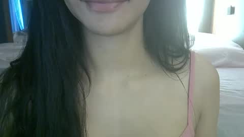Snapshot of skinnykittencam chatting on May 2026 02:24:02 PM skinnykittencam online show from May 2026 02:24:02 PM