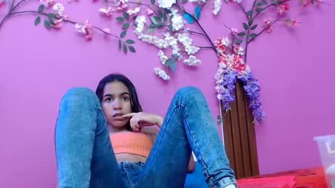 sofia online show from September 2025 01:11:02 PM