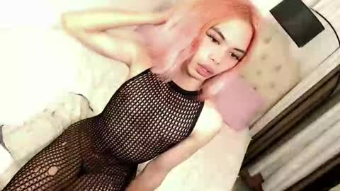 skinnytrans69 online show from May 2026 01:30:02 PM