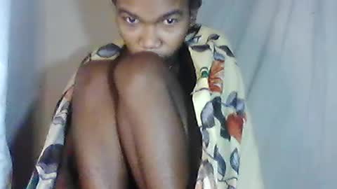 Snapshot of skinygirl2 chatting on June 2026 03:52:02 AM skinygirl2 online show from June 2026 03:52:02 AM
