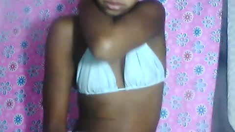 Snapshot of skinygirl2 chatting on June 2026 06:12:01 PM skinygirl2 online show from June 2026 06:12:01 PM