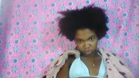 Snapshot of skinygirl2 chatting on July 2026 04:19:01 AM skinygirl2 online show from July 2026 04:19:01 AM