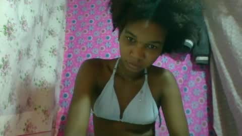 Snapshot of skinygirl2 chatting on July 2026 03:20:02 AM skinygirl2 online show from July 2026 03:20:02 AM