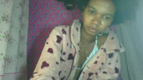 Snapshot of skinygirl2 chatting on July 2026 06:05:01 AM skinygirl2 online show from July 2026 06:05:01 AM