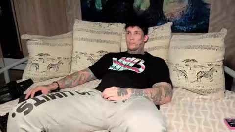 skirlingod online show from October 2025 05:50:02 AM