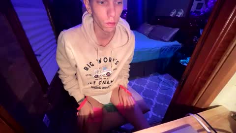 Snapshot of skittles933 chatting on January 2025 11:43:02 AM Skittles online show from January 2025 11:43:02 AM