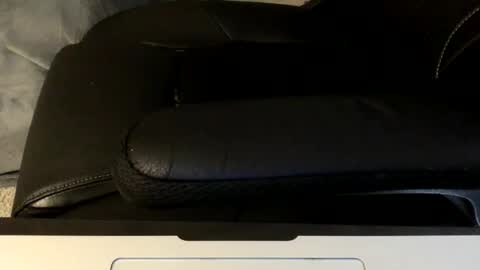 skizzle14 online show from March 2026 04:24:02 PM