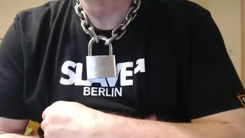 Snapshot of sklave_ol chatting on March 2025 10:24:01 PM sklave_ol online show from March 2025 10:24:01 PM