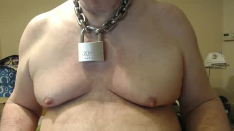 Snapshot of sklave_ol chatting on March 2025 06:18:02 AM sklave_ol online show from March 2025 06:18:02 AM