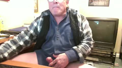 Snapshot of skn1960e chatting on January 2025 03:23:02 AM skn1960e online show from January 2025 03:23:02 AM