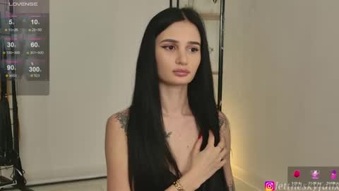 Eliza online show from May 2026 01:14:02 AM