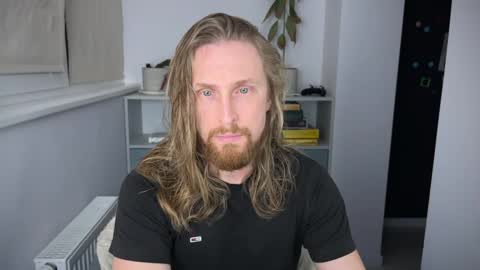 Snapshot of sky_guy25 chatting on October 2025 09:37:01 PM sky_guy25 online show from October 2025 09:37:01 PM