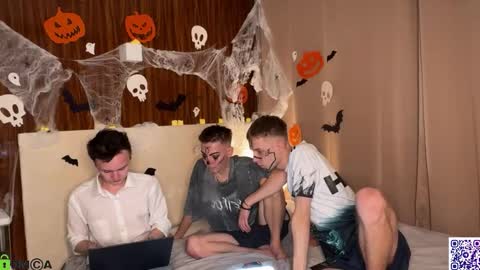 sky_hunter online show from October 2025 05:58:02 PM