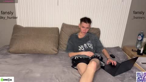 sky_hunter online show from November 2025 07:57:01 PM