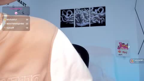 Daniel online show from November 2025 09:23:01 AM