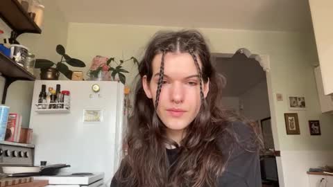 Snapshot of sky_lounge chatting on April 2026 06:52:01 PM sky lounge online show from April 2026 06:52:01 PM