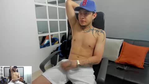 sky_wild online show from October 2025 09:04:02 PM