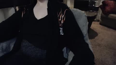 SKYLE   online show from April 2026 04:04:02 AM