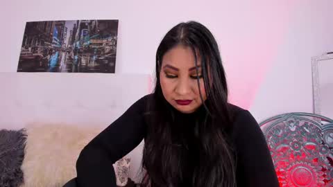 Snapshot of skydarkblue chatting on January 2025 12:16:02 AM skydarkblue online show from January 2025 12:16:02 AM