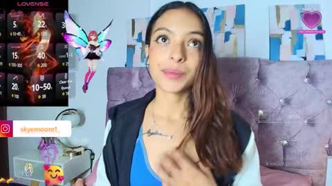 skye moore online show from October 2025 12:13:02 PM