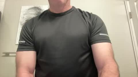 Snapshot of skylineboatclub chatting on December 2024 04:38:02 PM skylineboatclub online show from December 2024 04:38:02 PM