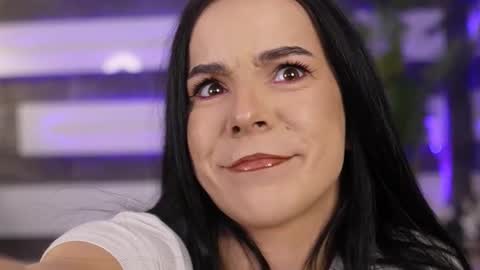 Snapshot of skymusee_ chatting on February 2026 01:26:02 PM Chris online show from February 2026 01:26:02 PM