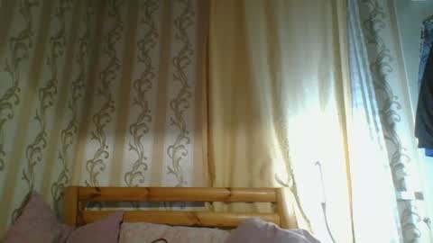Snapshot of skyressie333 chatting on July 2026 06:54:02 PM skyressie333 online show from July 2026 06:54:02 PM