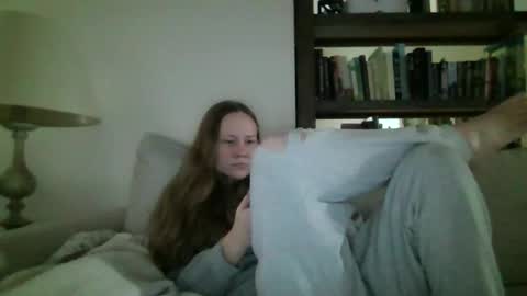 Sky Winters online show from November 2025 09:03:02 PM