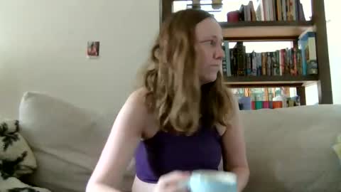 Snapshot of skywinters chatting on May 2026 01:28:01 PM Sky Winters online show from May 2026 01:28:01 PM