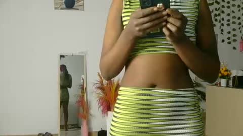 Snapshot of skyy_brown chatting on July 2026 12:39:01 AM Bella online show from July 2026 12:39:01 AM