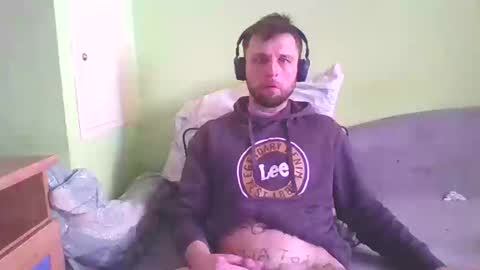 Snapshot of slaveboy32bi chatting on March 2026 10:21:01 AM slave boy perwers bdsmFEMDOM online show from March 2026 10:21:01 AM