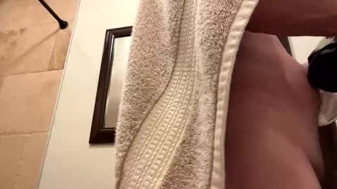 Snapshot of slickdog1969 chatting on October 2025 12:28:02 PM Slickdog online show from October 2025 12:28:02 PM