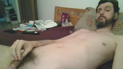Snapshot of slim38 chatting on April 2026 03:43:01 AM Alin online show from April 2026 03:43:01 AM