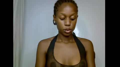 Snapshot of slim_candy12 chatting on May 2026 03:09:01 PM Lily online show from May 2026 03:09:01 PM