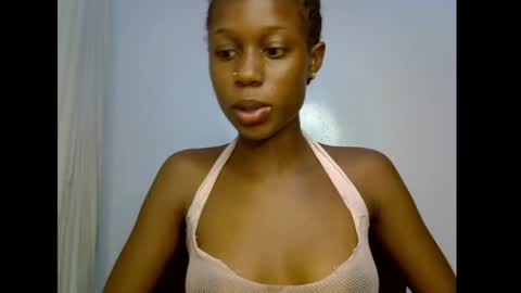 Snapshot of slim_candy12 chatting on May 2026 08:34:02 AM Lily online show from May 2026 08:34:02 AM