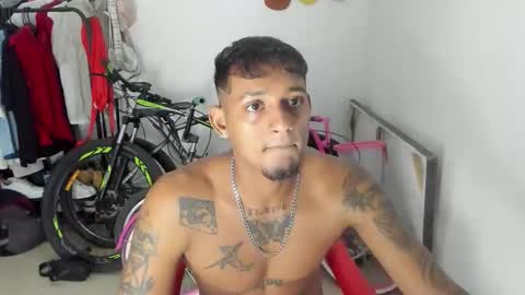 slim_master12 online show from April 2026 04:30:02 AM