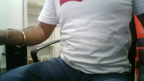 Snapshot of slimjimorange9 chatting on September 2025 07:48:01 PM slimjimorange9 online show from September 2025 07:48:01 PM