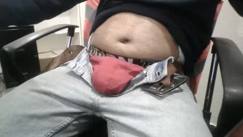 Snapshot of slimjimorange9 chatting on November 2025 01:39:01 AM slimjimorange9 online show from November 2025 01:39:01 AM