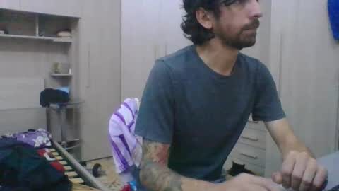 SlimTeaser089 online show from December 2025 06:13:02 PM