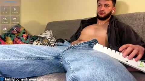 Art  online show from December 2025 04:51:01 AM