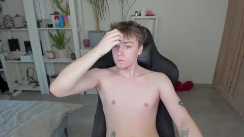 Snapshot of slippery_baby chatting on March 2025 07:38:02 AM Mila online show from March 2025 07:38:02 AM